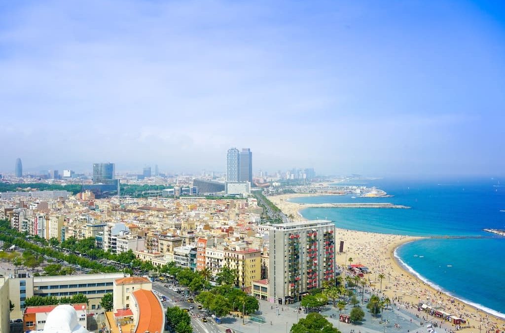 Top 10 Playas de Barcelona y cercanías para disfrutar del verano